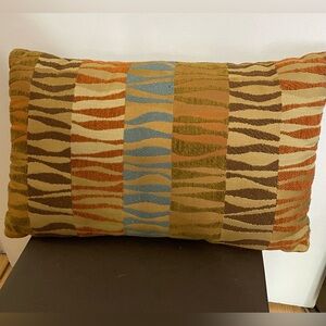 Gorgeous multicoloured accent pillow like new!